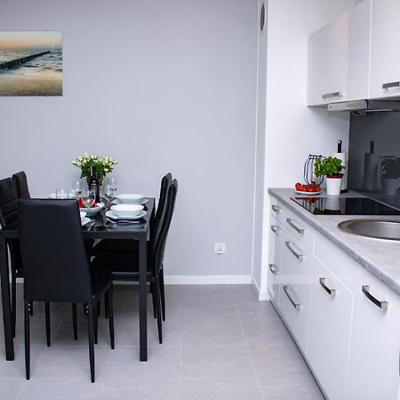 Apartament Z Ogrodkiem Trzęsacz 外观 照片
