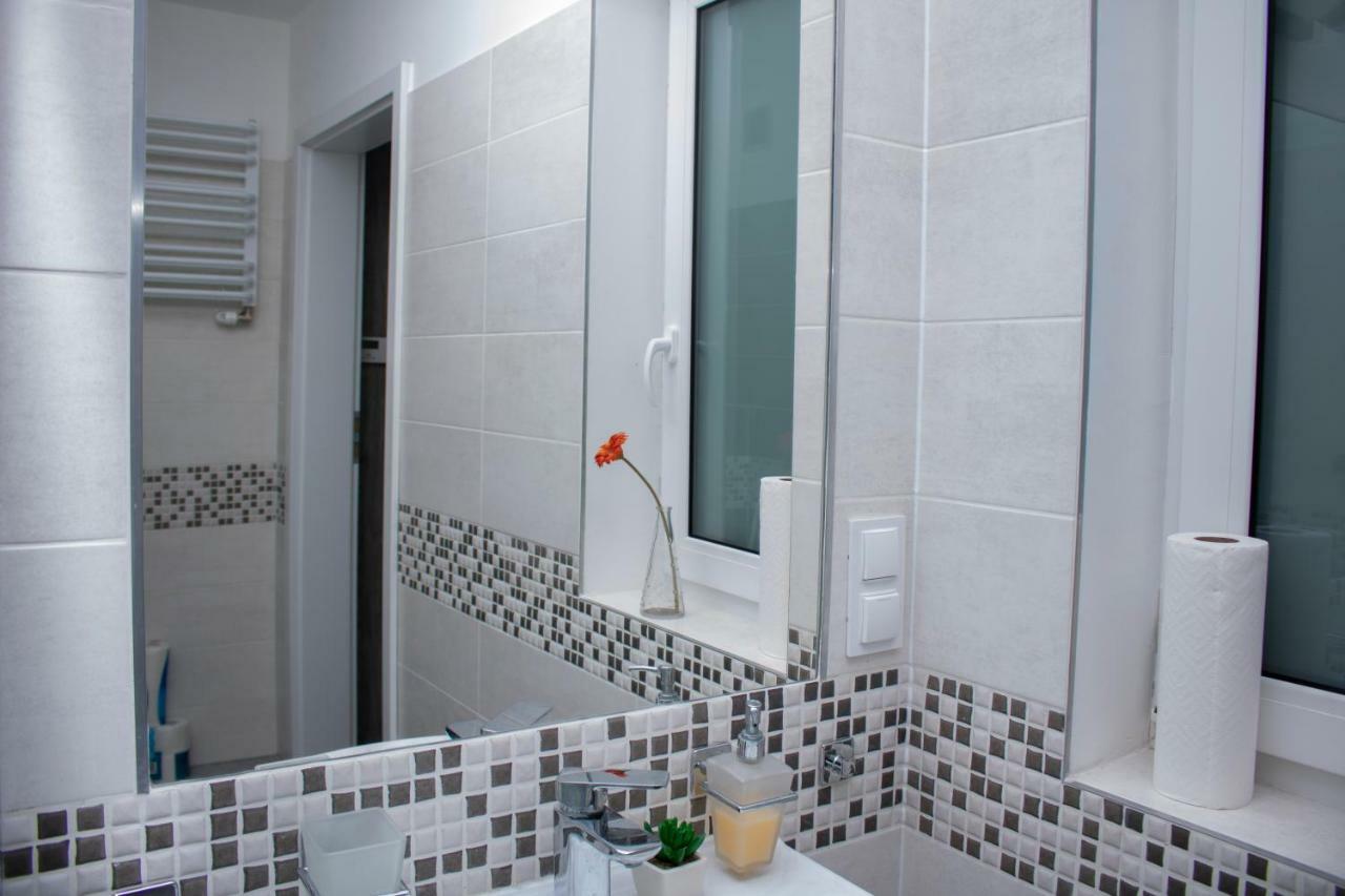 Apartament Z Ogrodkiem Trzęsacz 外观 照片