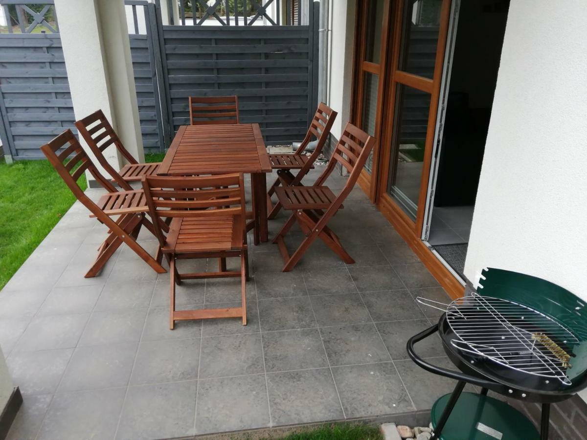 Apartament Z Ogrodkiem Trzęsacz 外观 照片
